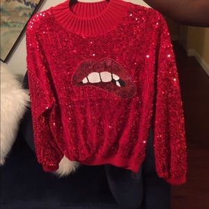 Never worn was to small the size is medium